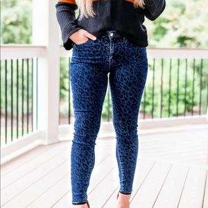 Judy blue leopard jeans